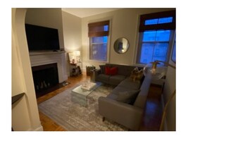 250 Commonwealth Ave in Boston, MA - Foto de edificio - Building Photo