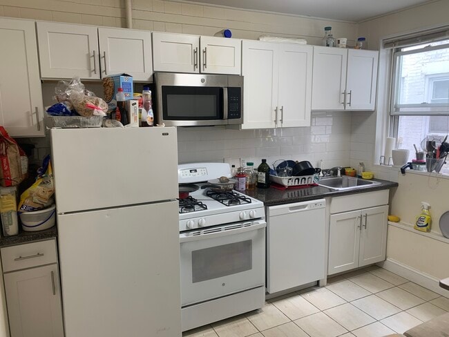 520 Cambridge St, Unit 4 in Cambridge, MA - Building Photo - Building Photo