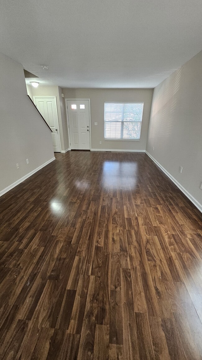 8285 Bruntsfield Rd in Columbus, OH - Building Photo - Building Photo