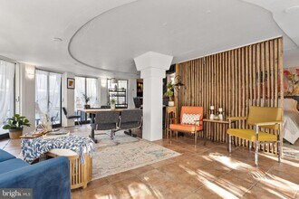 6 Dale Ave in Cherry Hill Township, NJ - Building Photo - Building Photo