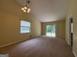 233 W Lakemont Dr in Kingsland, GA - Foto de edificio - Building Photo