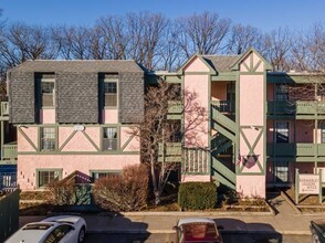 Kensington Park Apartments in Topeka, KS - Foto de edificio - Building Photo