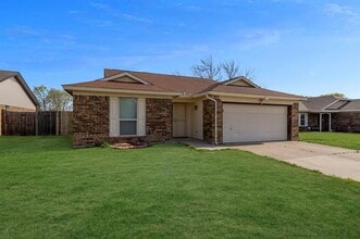 303 Iberis Dr in Arlington, TX - Building Photo - Building Photo