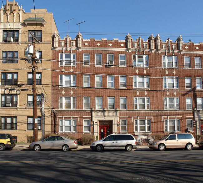 808-810 Avenue C in Bayonne, NJ - Building Photo - Building Photo