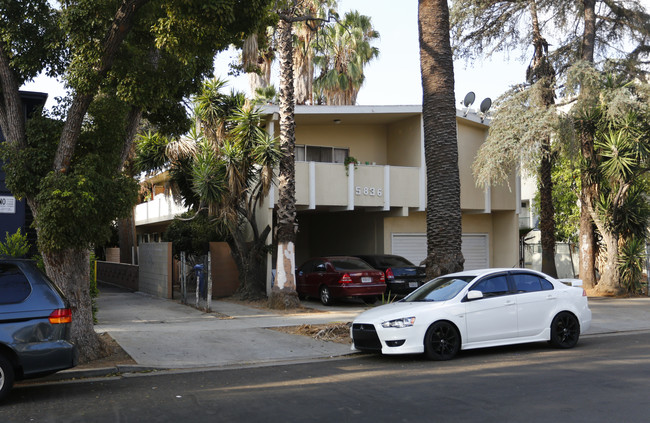 5836 Carlton Way in Los Angeles, CA - Building Photo - Building Photo