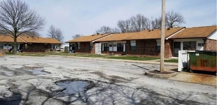 Centralia Apartments in Centralia, MO - Building Photo