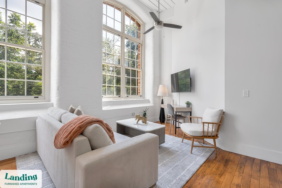 31 Victor St in Greenville, SC - Building Photo
