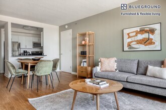 77 Park Ave, Unit FL11-ID901 in Hoboken, NJ - Building Photo - Building Photo