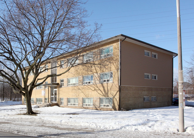 738 Hager Ave in Burlington, ON - Building Photo - Building Photo