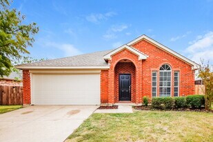 817 Mackenzi Dr in Royse City, TX - Building Photo
