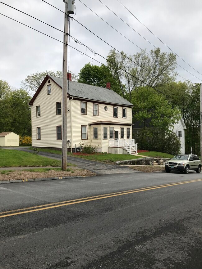 7 Rogers St Rentals in Dover, NH