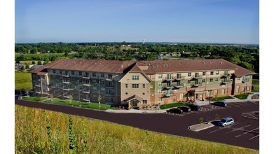 Brentwood Court Apartments - 55+ Community in Jordan, MN - Building Photo - Building Photo