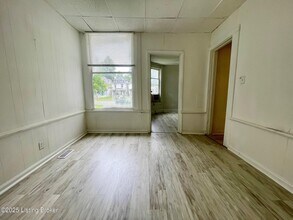 4116 W Broadway-Unit -2 in Louisville, KY - Building Photo - Building Photo