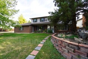 6759 W Portland Ave in Littleton, CO - Building Photo