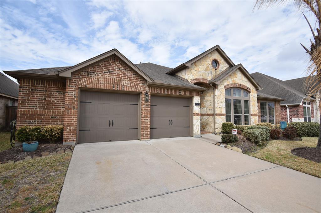 13611 Summer Cloud Ln in Pearland, TX - Building Photo