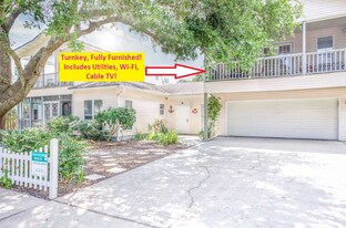 88 Hutchinson St in Destin, FL - Building Photo