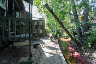 1920 Canyon Blvd in Boulder, CO - Foto de edificio - Building Photo