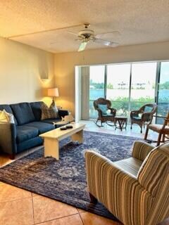 4444 NE Ocean Blvd in Jensen Beach, FL - Building Photo - Building Photo