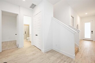 5322 Rue St in Houston, TX - Building Photo - Building Photo