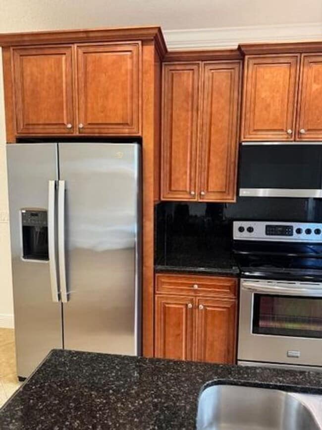 property at 3201 John's Pl