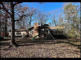 912 Bumpus Rd in Alexander, AR - Building Photo