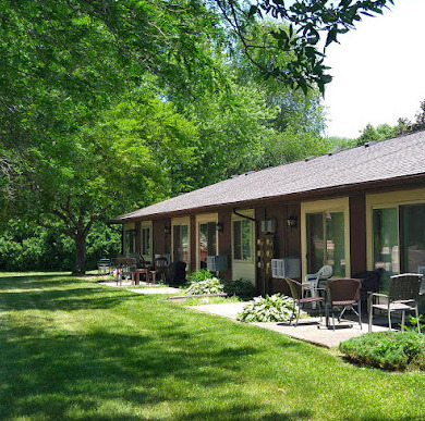 Highland Meadows in Lanark, IL - Building Photo