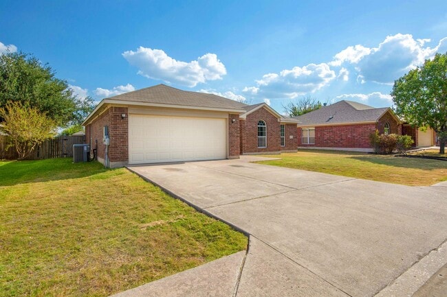1606 Prickly Pear St in Lockhart, TX - Building Photo - Building Photo