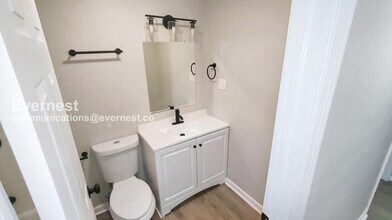 949 S Harris Ave in Columbus, OH - Foto de edificio - Building Photo