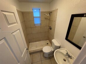 1021 NW 3rd St in Miami, FL - Building Photo - Building Photo