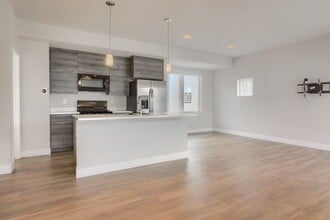 1018 Depew St in Lakewood, CO - Foto de edificio - Building Photo