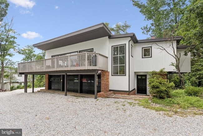 property at 1816 Woods Rd