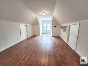 3551 E Tremont Ave-Unit -2 in Bronx, NY - Building Photo - Building Photo