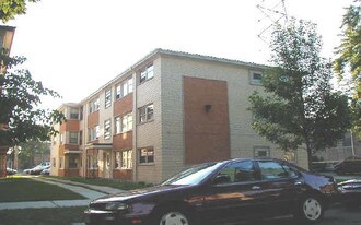 4919-4921 N Lester Ave in Chicago, IL - Building Photo