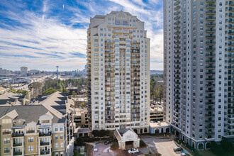 Parks Tower in Atlanta, GA - Building Photo - Building Photo