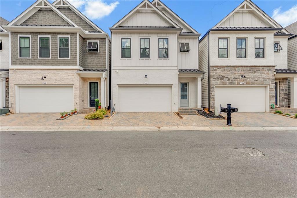 746 Stickley Oak Way in Woodstock, GA - Building Photo