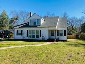 515 John St in Jacksonville, TX - Building Photo
