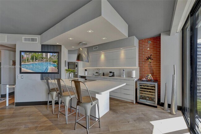 3610 Yacht Club Dr, Unit 1206 in Aventura, FL - Building Photo - Building Photo