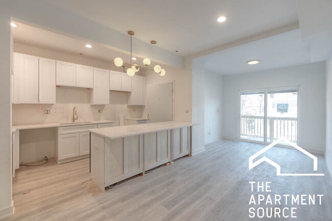 4935 N Saint Louis Ave, Unit 2s
