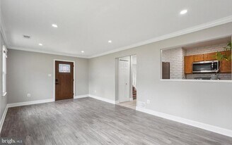 9490 Mooregate Ct in Lorton, VA - Building Photo