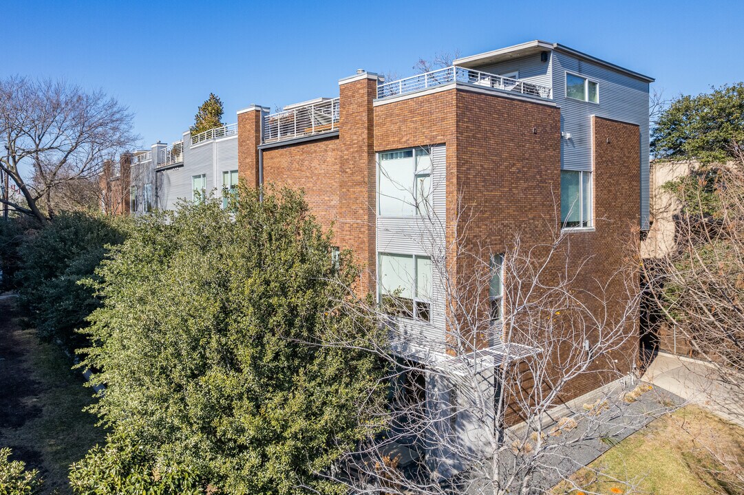 4219 Mckinney Ave in Dallas, TX - Building Photo