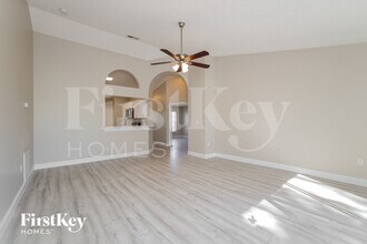 429 Hanging Moss Rd in Davenport, FL - Building Photo - Building Photo