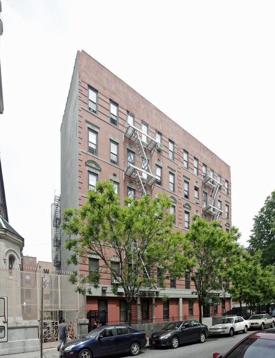 Jamie's Place I in New York, NY - Building Photo