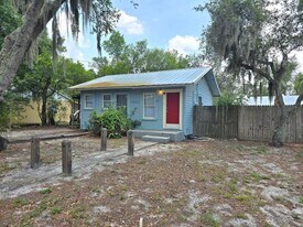 2223 Everett St in Lakeland, FL - Building Photo