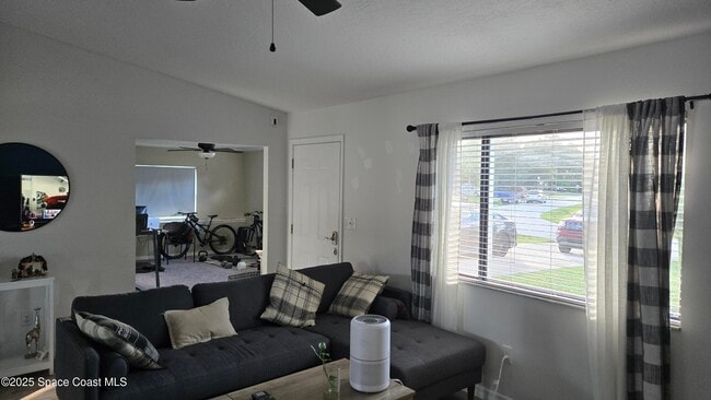 801 Young Ave NW in Palm Bay, FL - Building Photo - Building Photo