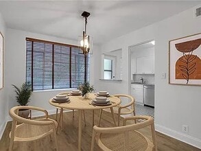 1174 Briarcliff Rd NE, Unit 1 in Atlanta, GA - Foto de edificio - Building Photo