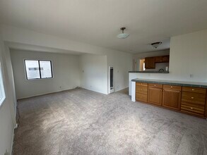 714 Loma Dr, Unit LowerUnit in Hermosa Beach, CA - Building Photo - Building Photo