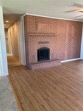 2105 W Pearl St in Granbury, TX - Building Photo - Building Photo