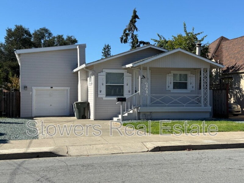 435 W Merle Ct in San Leandro, CA - Building Photo