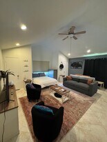 2802 Horseshoe Bend Cove in Austin, TX - Building Photo