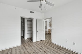Heritage Pointe in Austin, TX - Foto de edificio - Building Photo
